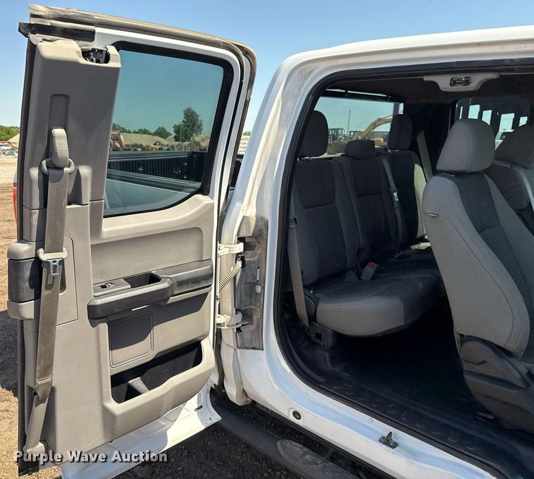 image for item EJ8810 2017 Ford F150 XL SuperCab pickup truck