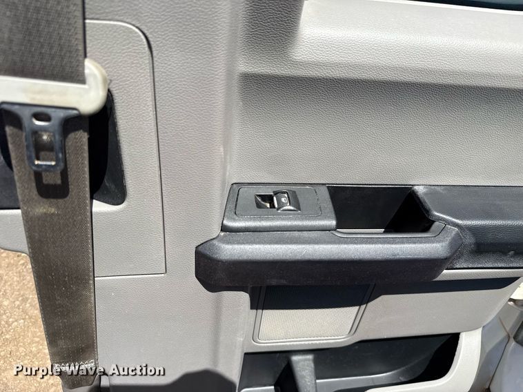 image for item EJ8810 2017 Ford F150 XL SuperCab pickup truck