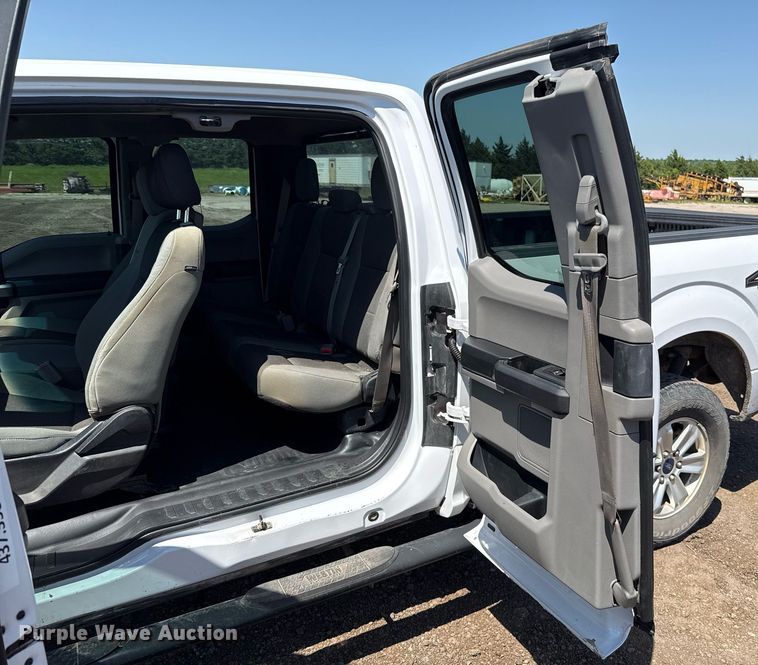 image for item EJ8810 2017 Ford F150 XL SuperCab pickup truck