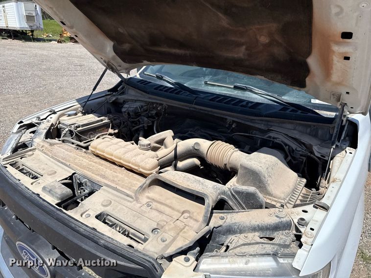 image for item EJ8810 2017 Ford F150 XL SuperCab pickup truck