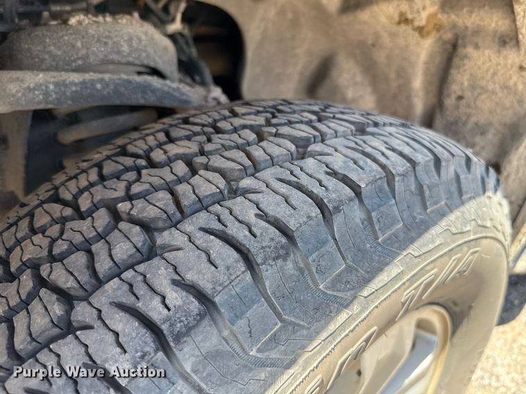 image for item EJ8810 2017 Ford F150 XL SuperCab pickup truck