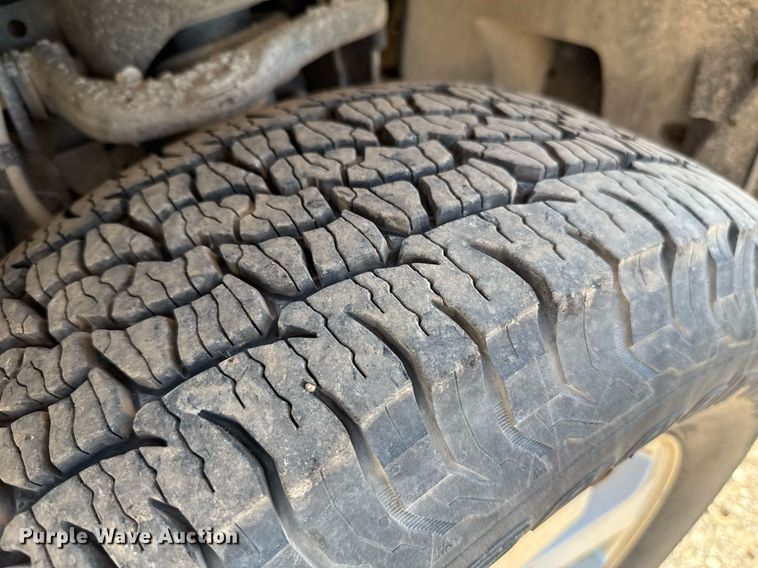 image for item EJ8810 2017 Ford F150 XL SuperCab pickup truck