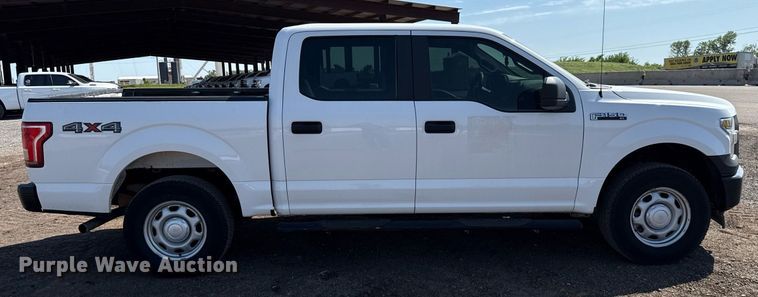 image for item EJ8812 2017 Ford F150 SuperCrew pickup truck