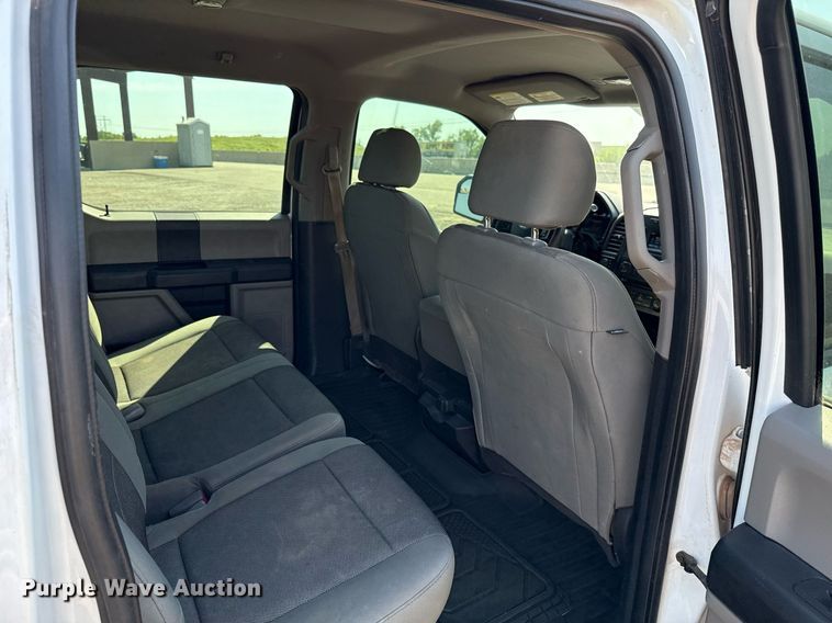 image for item EJ8812 2017 Ford F150 SuperCrew pickup truck