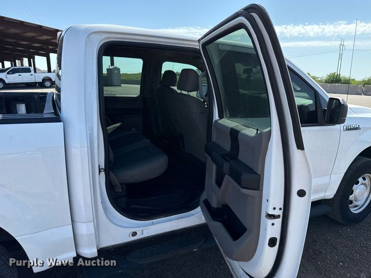 image for item EJ8812 2017 Ford F150 SuperCrew pickup truck