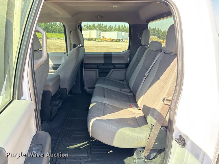 image for item EJ8812 2017 Ford F150 SuperCrew pickup truck