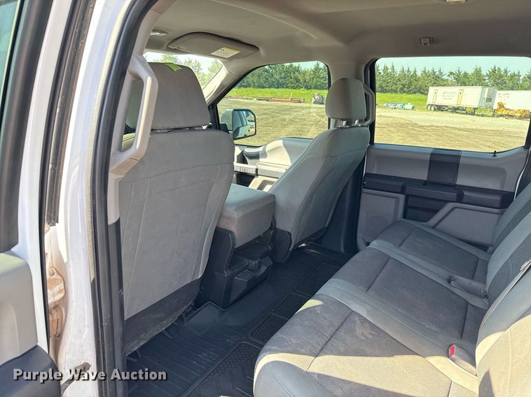 image for item EJ8812 2017 Ford F150 SuperCrew pickup truck