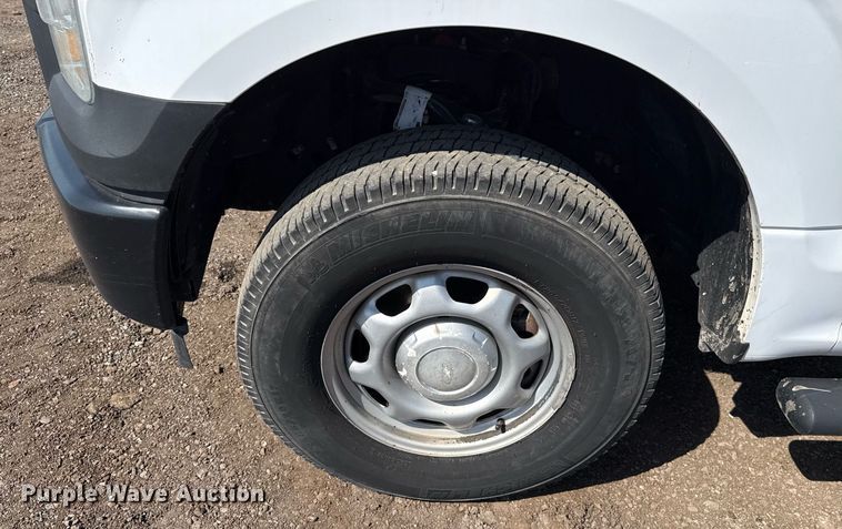 image for item EJ8812 2017 Ford F150 SuperCrew pickup truck