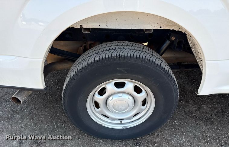 image for item EJ8812 2017 Ford F150 SuperCrew pickup truck