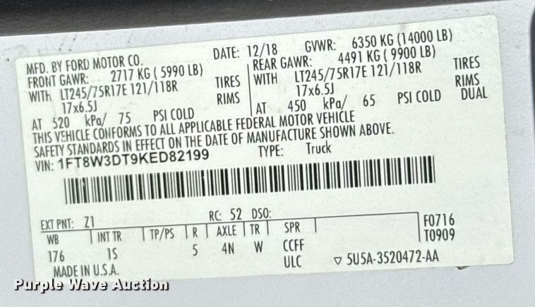 image for item EJ8813 2019 Ford F350 Super Duty Crew Cab pickup truck