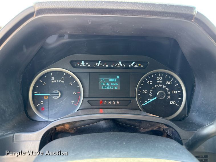 image for item EJ8814 2020 Ford F150 XLT SuperCrew pickup truck