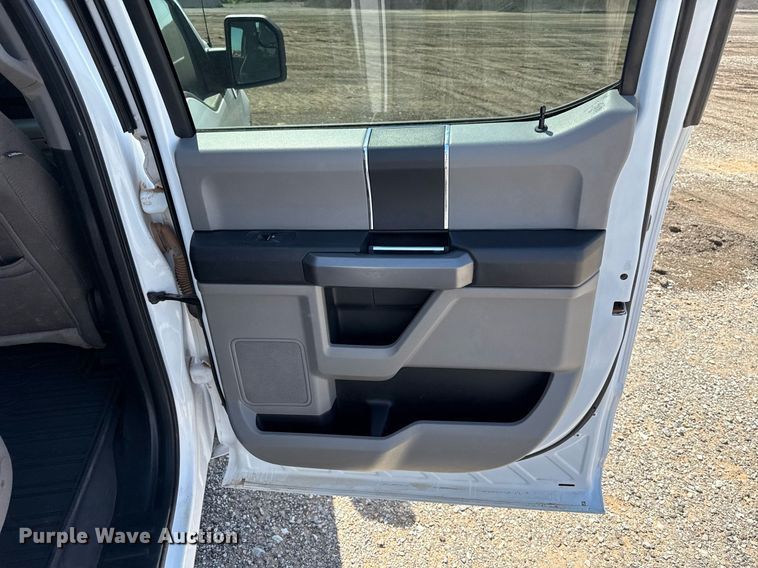 image for item EJ8814 2020 Ford F150 XLT SuperCrew pickup truck