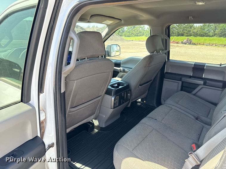 image for item EJ8814 2020 Ford F150 XLT SuperCrew pickup truck