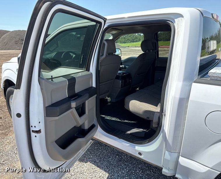 image for item EJ8814 2020 Ford F150 XLT SuperCrew pickup truck