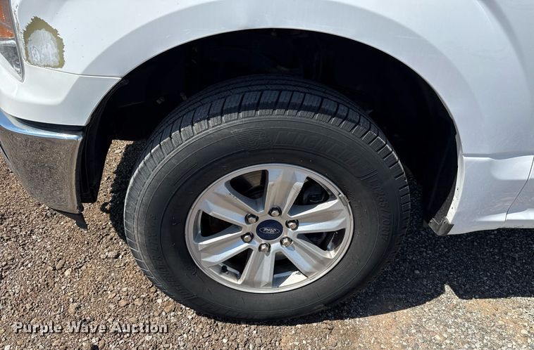 image for item EJ8814 2020 Ford F150 XLT SuperCrew pickup truck