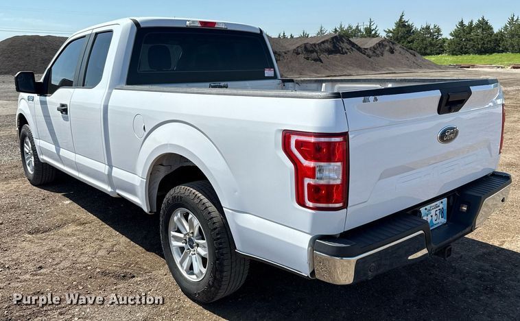 image for item EJ8815 2018 Ford F150 XL SuperCab pickup truck