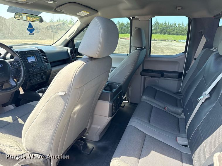 image for item EJ8815 2018 Ford F150 XL SuperCab pickup truck