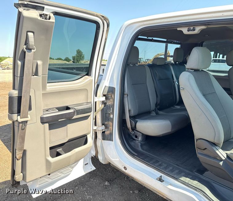 image for item EJ8815 2018 Ford F150 XL SuperCab pickup truck