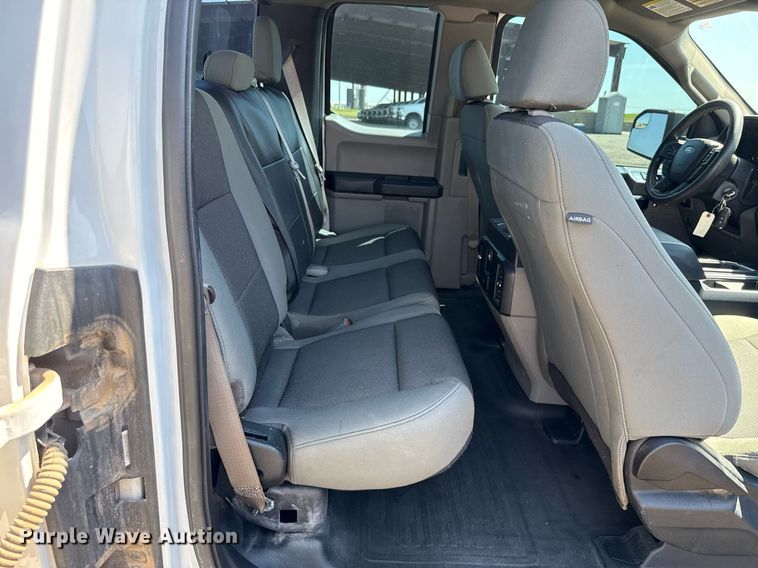 image for item EJ8815 2018 Ford F150 XL SuperCab pickup truck