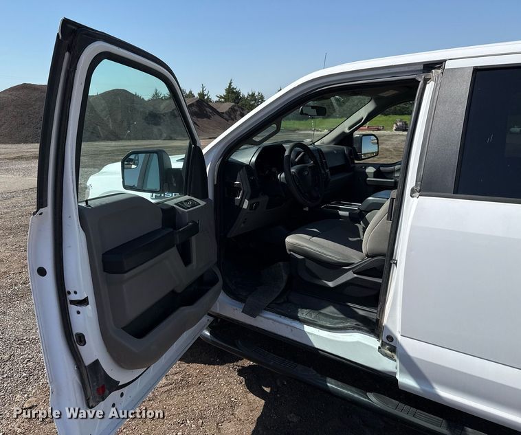 image for item EJ8816 2020 Ford F150 XL SuperCab pickup truck