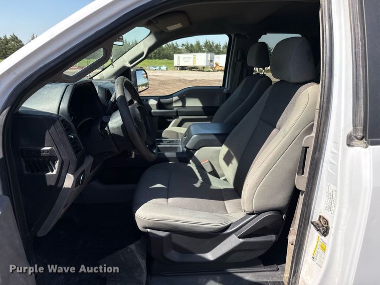 image for item EJ8816 2020 Ford F150 XL SuperCab pickup truck