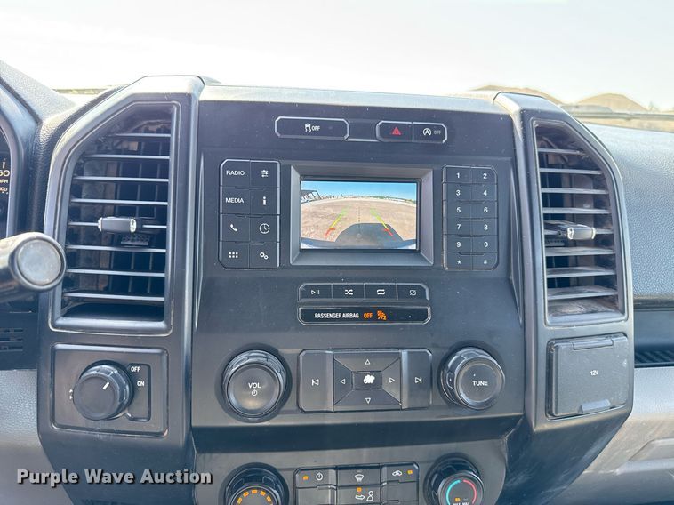 image for item EJ8816 2020 Ford F150 XL SuperCab pickup truck