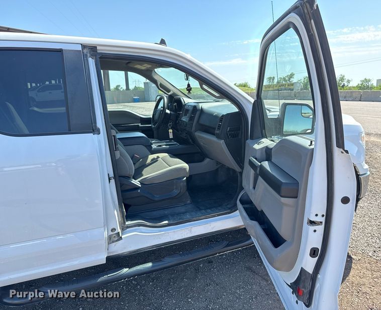 image for item EJ8816 2020 Ford F150 XL SuperCab pickup truck