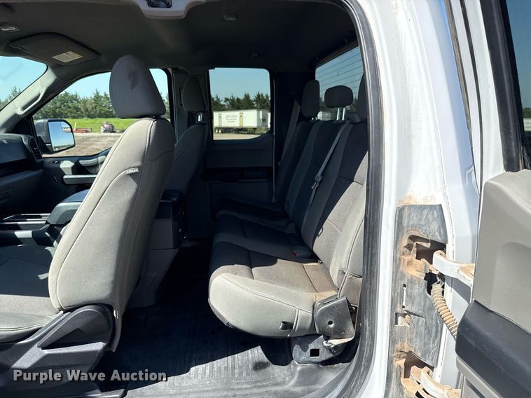 image for item EJ8816 2020 Ford F150 XL SuperCab pickup truck