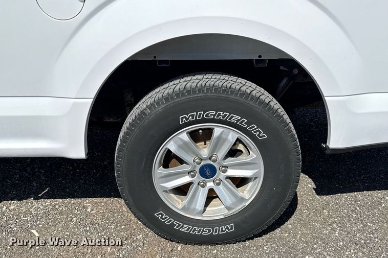 image for item EJ8816 2020 Ford F150 XL SuperCab pickup truck