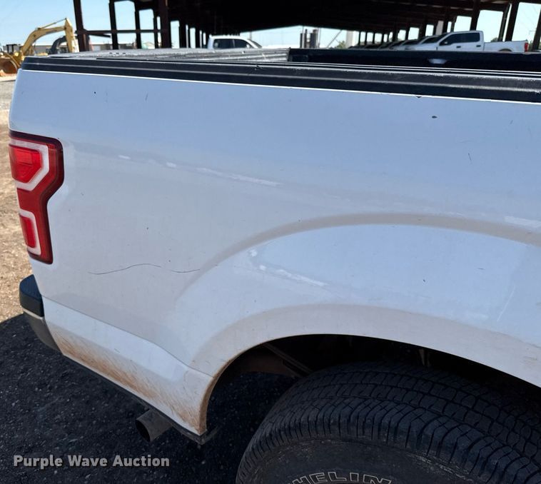 image for item EJ8817 2018 Ford F150 SuperCab pickup truck