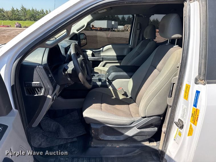 image for item EJ8817 2018 Ford F150 SuperCab pickup truck