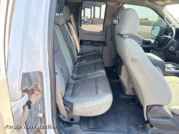 image for item EJ8817 2018 Ford F150 SuperCab pickup truck