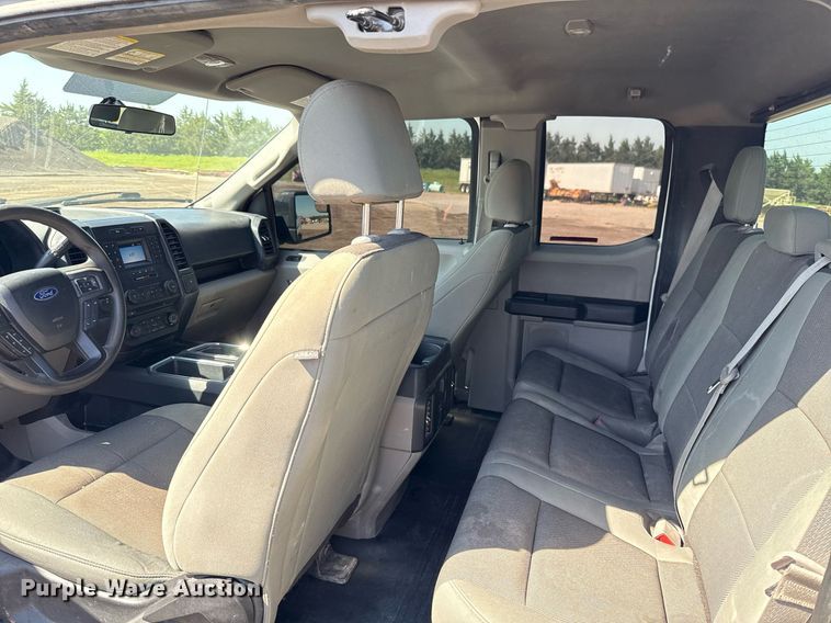 image for item EJ8817 2018 Ford F150 SuperCab pickup truck