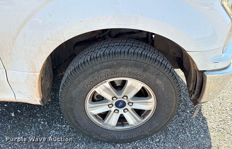 image for item EJ8817 2018 Ford F150 SuperCab pickup truck