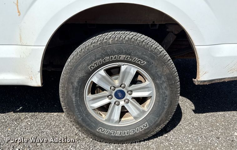 image for item EJ8817 2018 Ford F150 SuperCab pickup truck