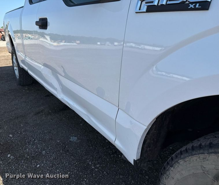 image for item EJ8818 2020 Ford F150 SuperCab pickup truck