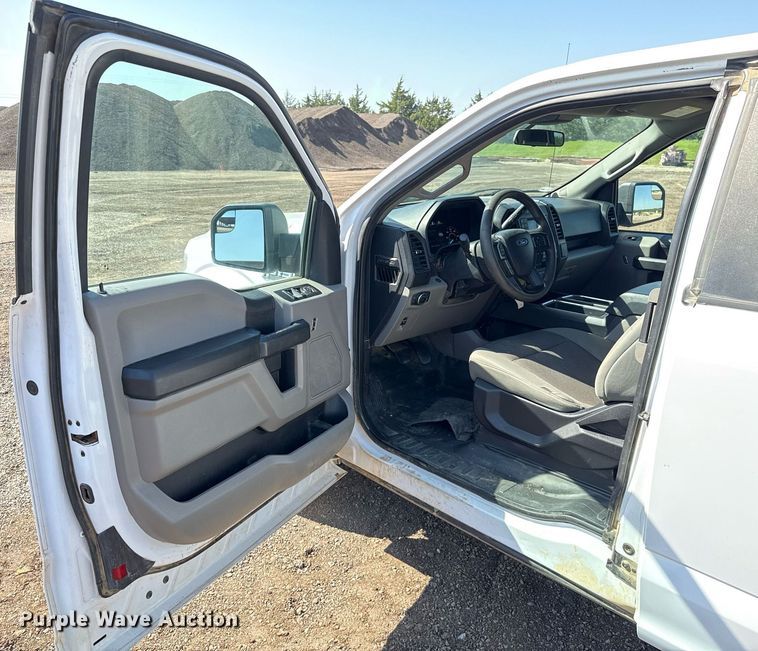 image for item EJ8818 2020 Ford F150 SuperCab pickup truck