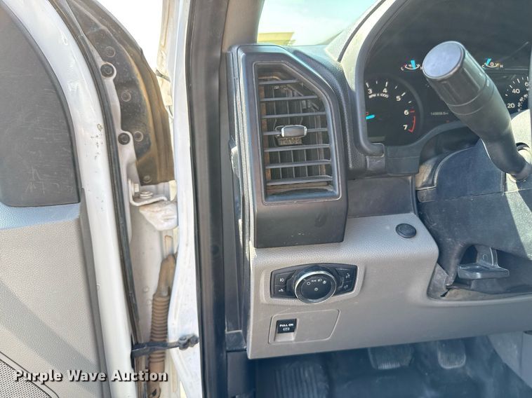 image for item EJ8818 2020 Ford F150 SuperCab pickup truck