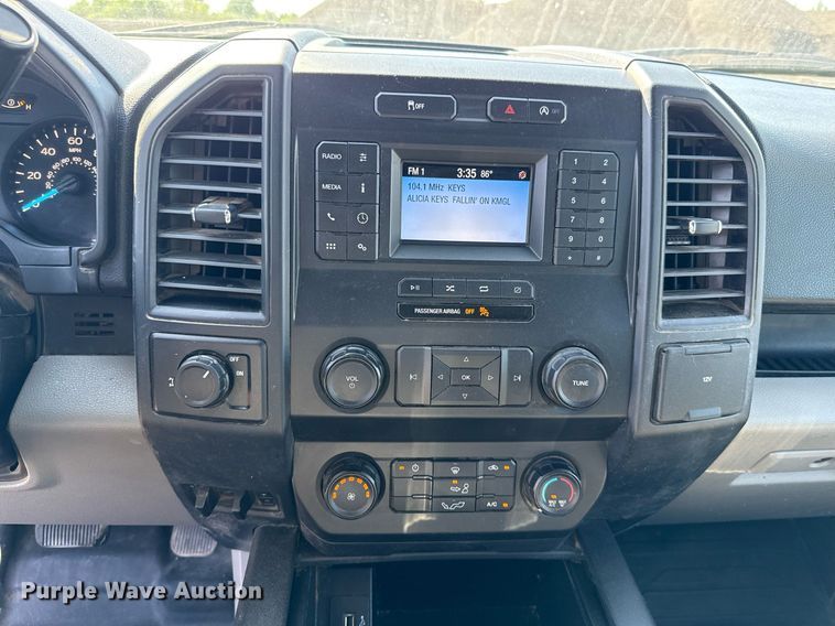 image for item EJ8818 2020 Ford F150 SuperCab pickup truck