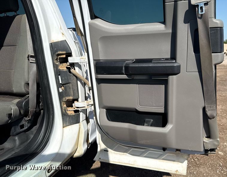 image for item EJ8818 2020 Ford F150 SuperCab pickup truck