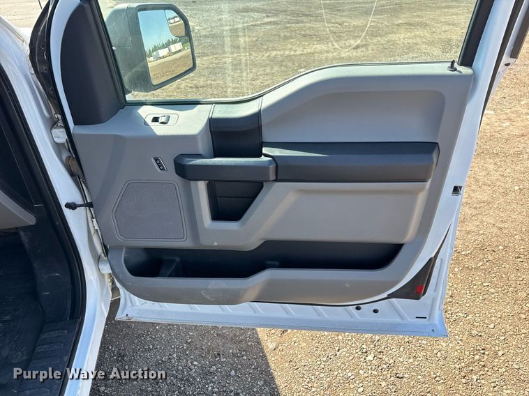 image for item EJ8818 2020 Ford F150 SuperCab pickup truck