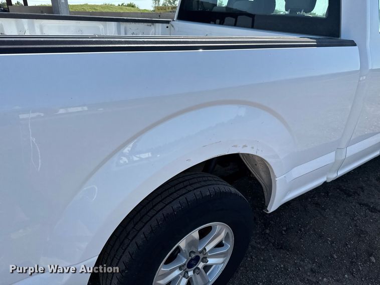 image for item EJ8819 2018 Ford F150 SuperCab pickup truck