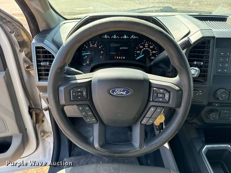 image for item EJ8819 2018 Ford F150 SuperCab pickup truck