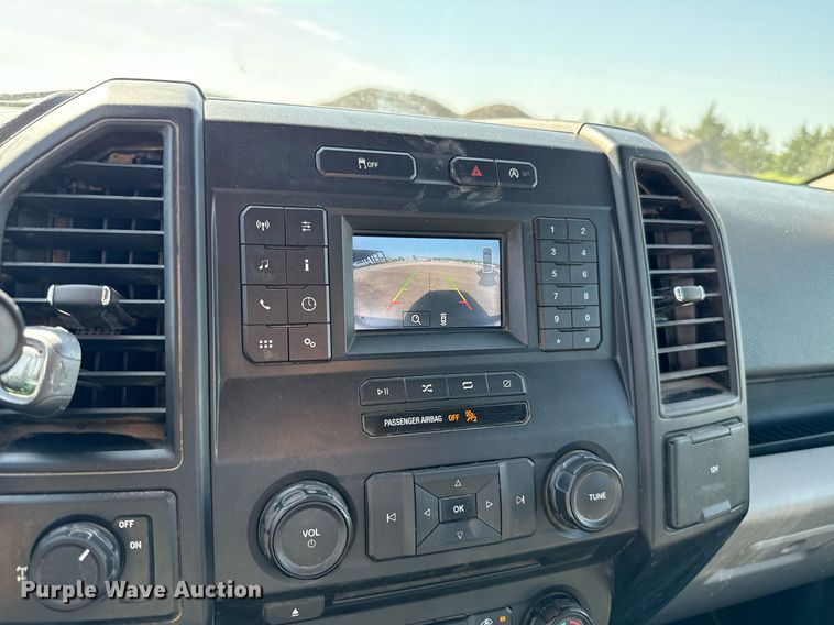 image for item EJ8819 2018 Ford F150 SuperCab pickup truck