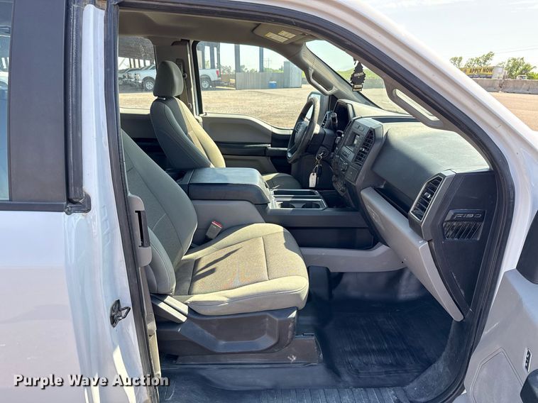 image for item EJ8819 2018 Ford F150 SuperCab pickup truck