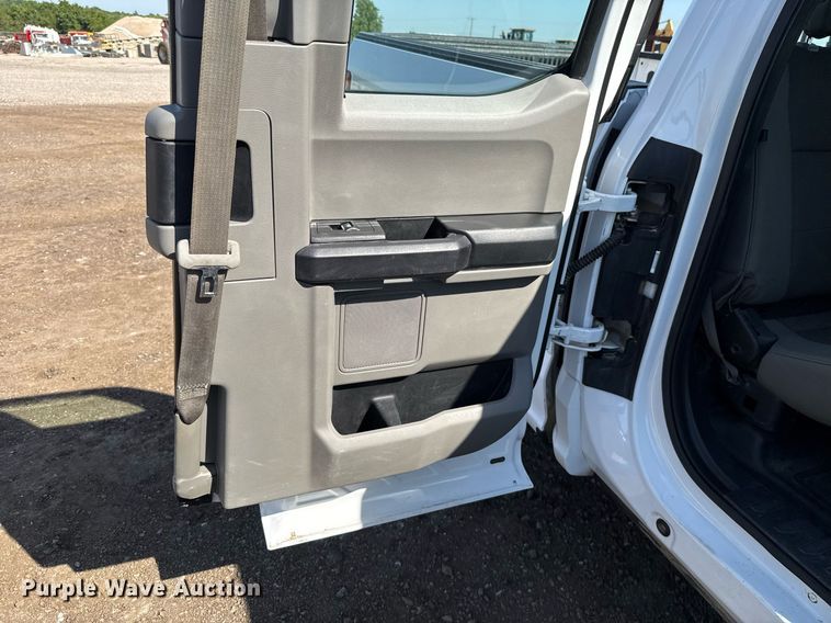 image for item EJ8819 2018 Ford F150 SuperCab pickup truck