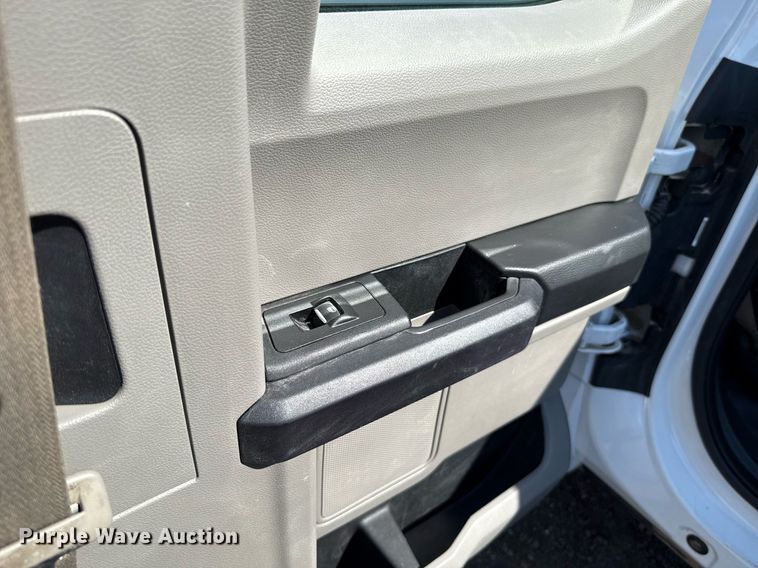 image for item EJ8819 2018 Ford F150 SuperCab pickup truck