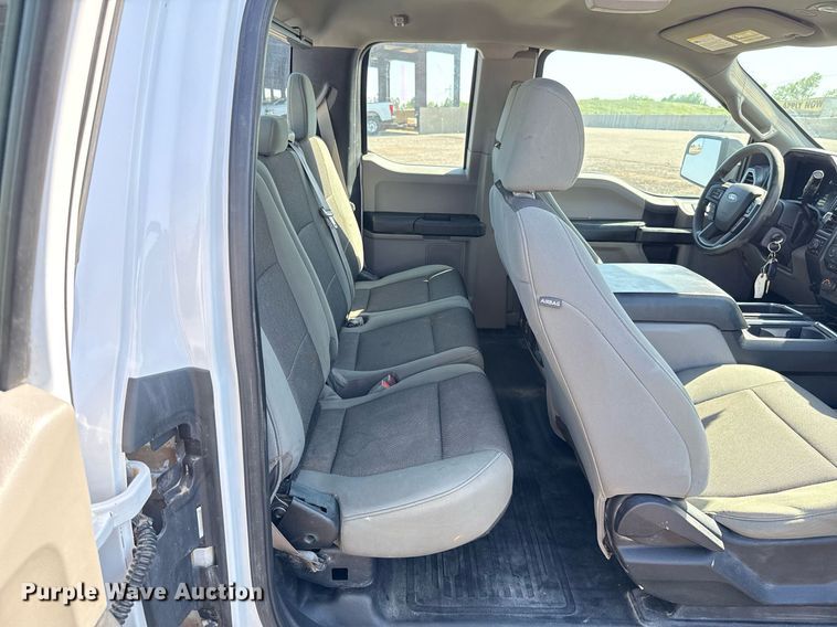 image for item EJ8819 2018 Ford F150 SuperCab pickup truck