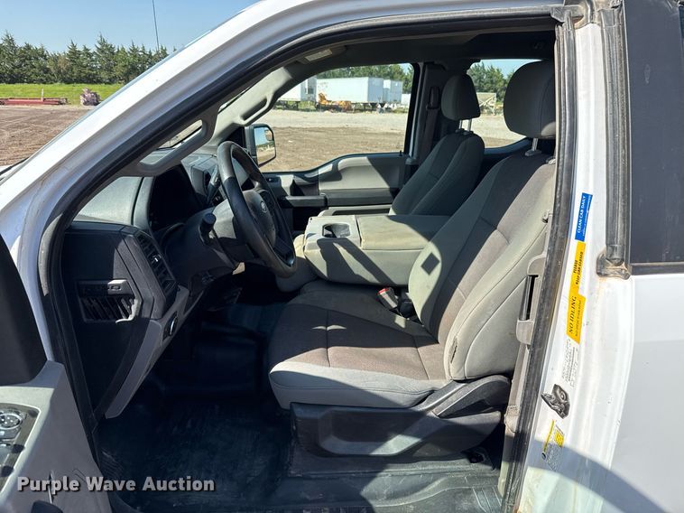 image for item EJ8820 2018 Ford F150 SuperCab pickup truck