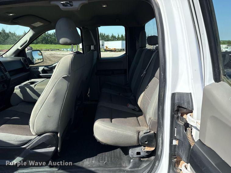 image for item EJ8820 2018 Ford F150 SuperCab pickup truck